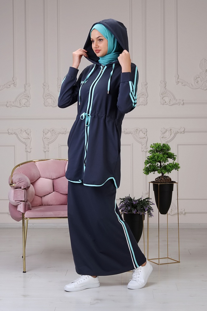 طقم ثلاث قطع تنورة مع هودي